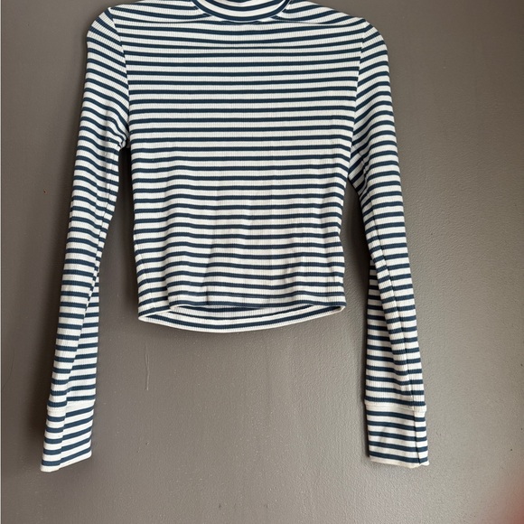 AE Striped Fitted Long Sleeve Turtleneck Top - Picture 4 of 6